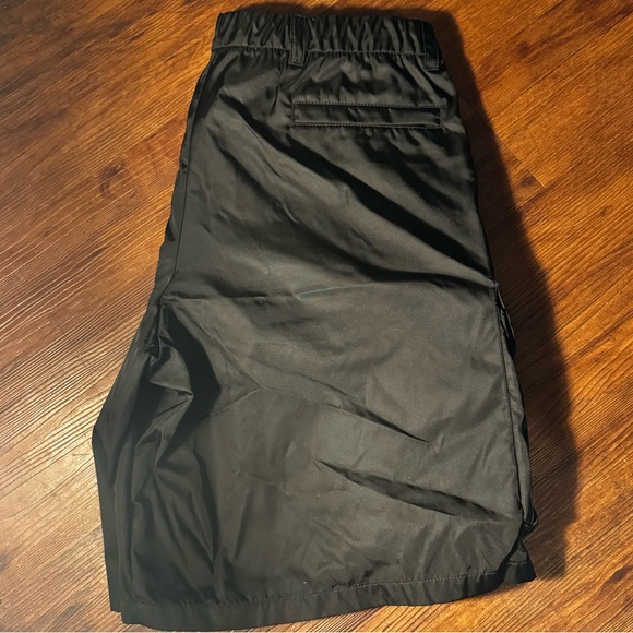 Prada Re-Nylon Men’s Shorts - Picture 4 of 7